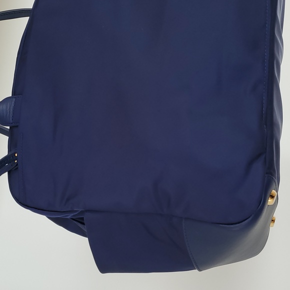 Tumi Voyageur Athens Carry-All Tote / Shoulder Bag in Navy - Picture 7 of 14